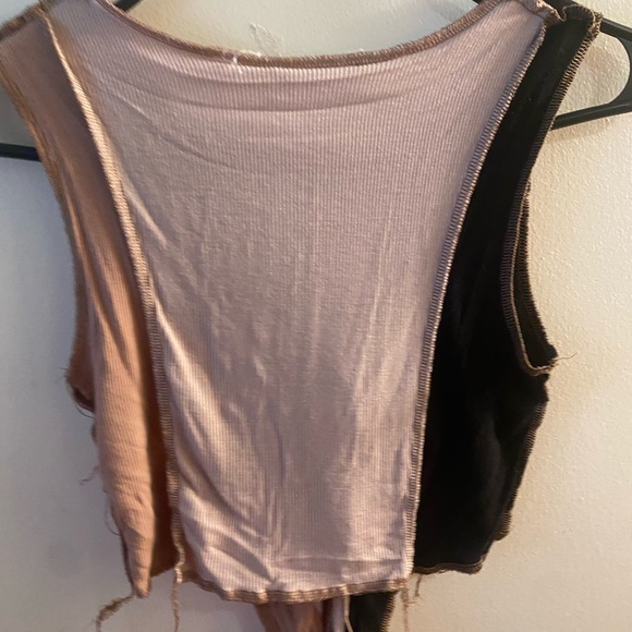 Ribbed and Distressed Legging And Croptol set - Picture 3 of 5